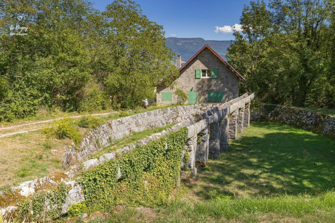 Appartement De Charme Au Pied Du Grand Colombier Culoz Exterior foto